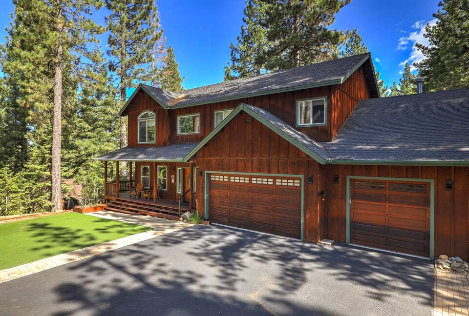 Chateau de Corbeau - South Lake Tahoe, California