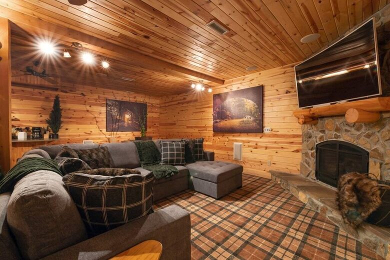 The Lodge at Bearwallow Mountain - Hendersonville, North Carolina