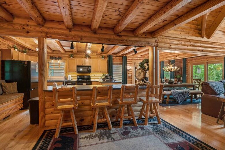The Lodge at Bearwallow Mountain - Hendersonville, North Carolina