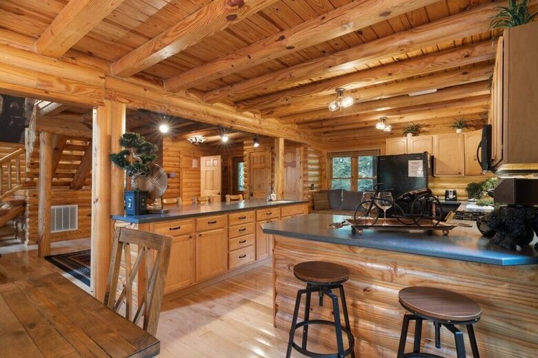 The Lodge at Bearwallow Mountain - Hendersonville, North Carolina