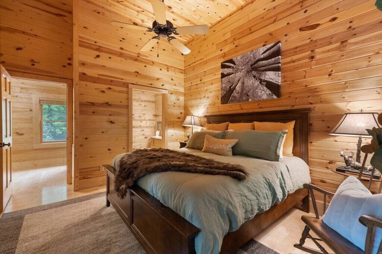 The Lodge at Bearwallow Mountain - Hendersonville, North Carolina