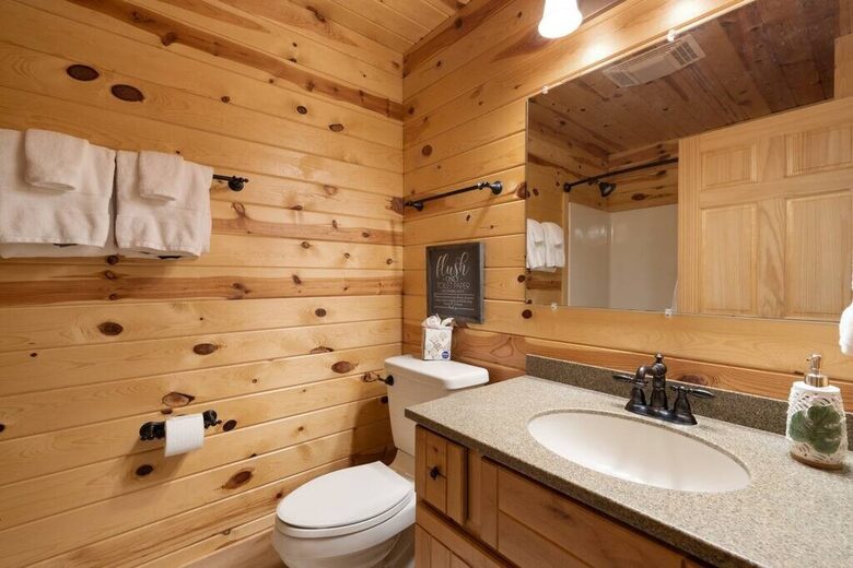 The Lodge at Bearwallow Mountain - Hendersonville, North Carolina