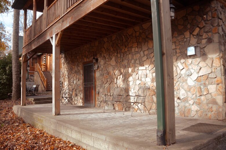 The Lodge at Bearwallow Mountain - Hendersonville, North Carolina