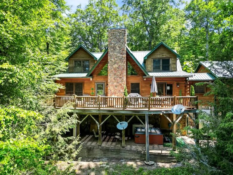 The Lodge at Bearwallow Mountain - Hendersonville, North Carolina