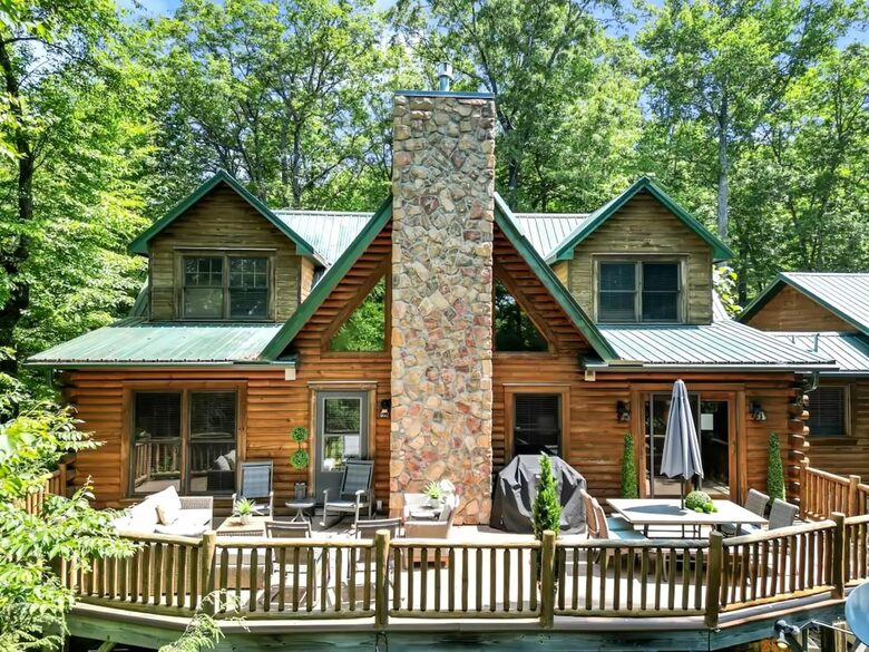 The Lodge at Bearwallow Mountain - Hendersonville, North Carolina