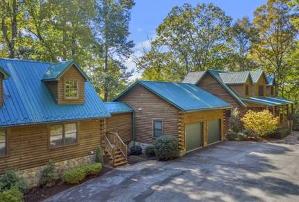 The Lodge at Bearwallow Mountain - Hendersonville, North Carolina