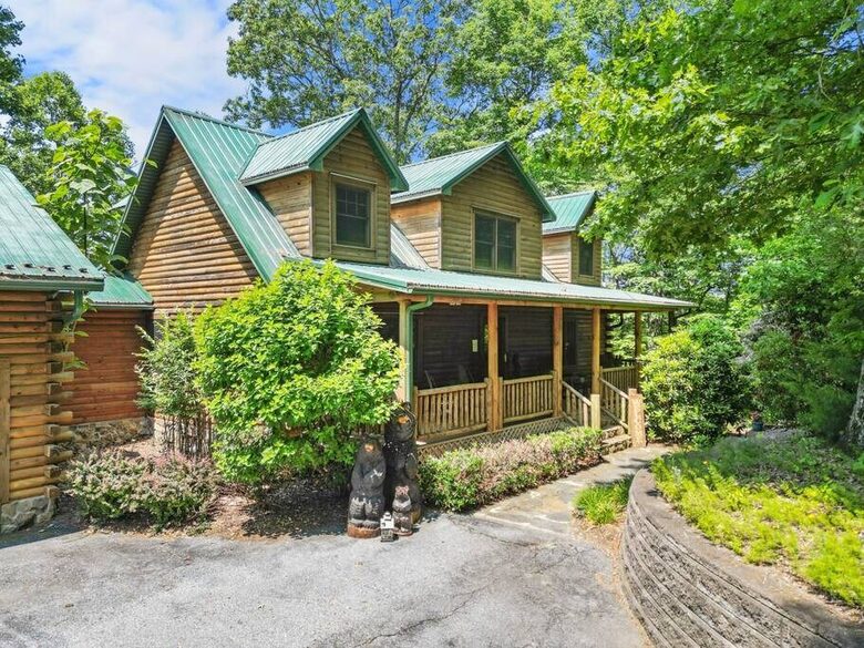 The Lodge at Bearwallow Mountain - Hendersonville, North Carolina