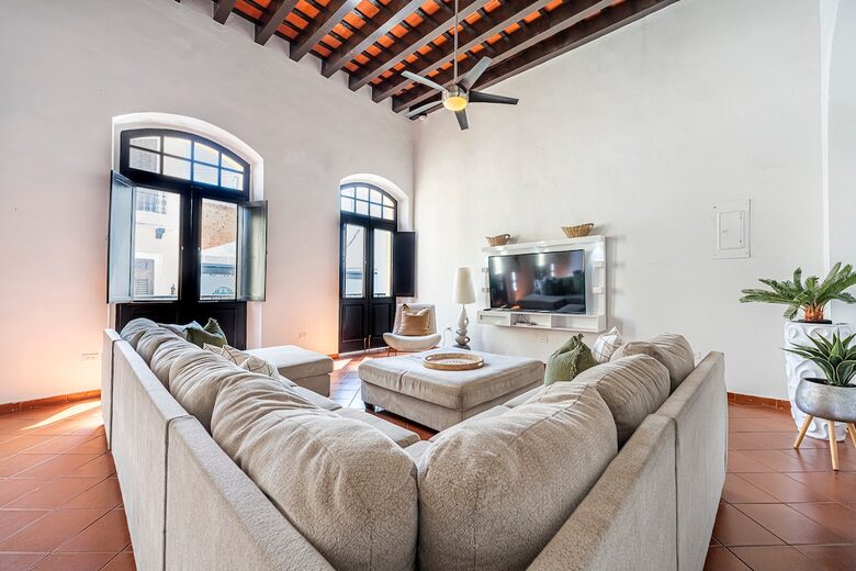 Large & Luxurious Getaway - San Juan, Puerto Rico
