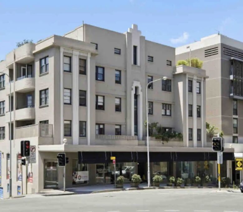 Stylish 1 Bedroom Penthouse with Large Terrace - Edgecliff, Australia