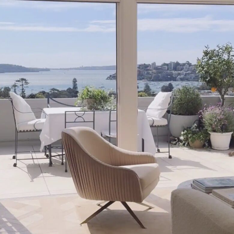 Stylish 1 Bedroom Penthouse with Large Terrace - Edgecliff, Australia