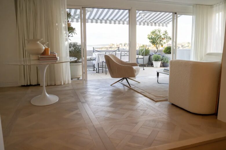 Stylish 1 Bedroom Penthouse with Large Terrace - Edgecliff, Australia