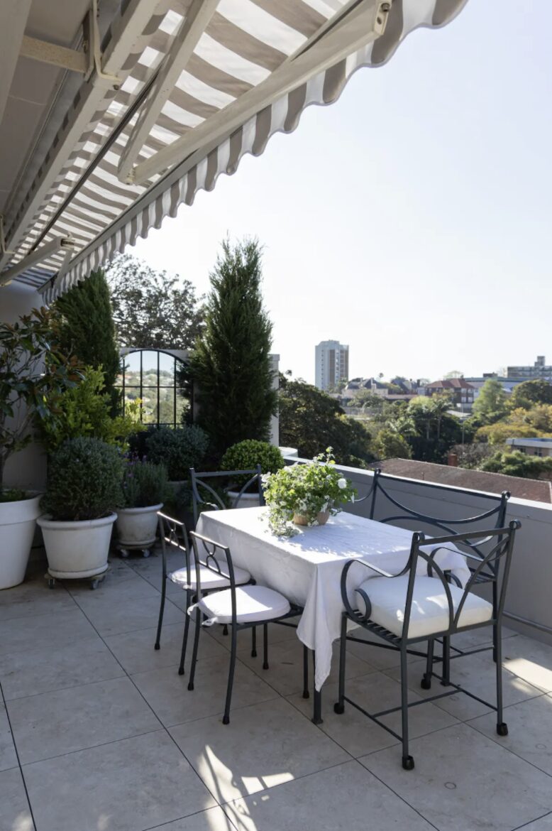 Stylish 1 Bedroom Penthouse with Large Terrace - Edgecliff, Australia