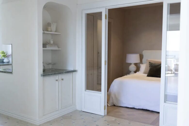 Stylish 1 Bedroom Penthouse with Large Terrace - Edgecliff, Australia