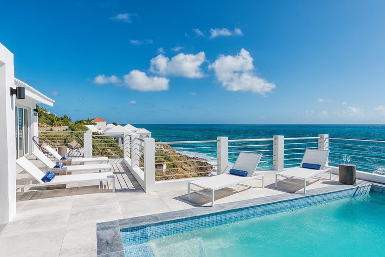 Amor de Mer | Oceanfront with Infinity Pool | Walk to Beach - Upper Prince's Quarters, Sint Maarten (Dutch part)