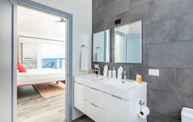 Amor de Mer | Oceanfront with Infinity Pool | Walk to Beach - Upper Prince's Quarters, Sint Maarten (Dutch part)