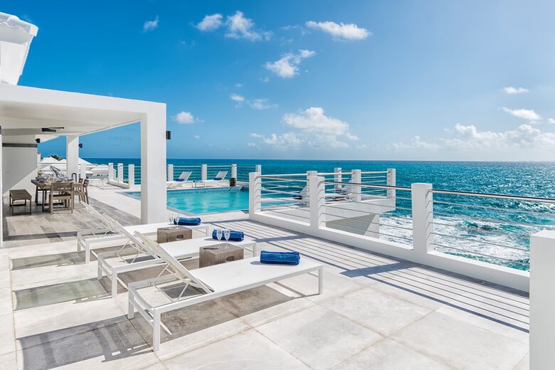 Amor de Mer | Oceanfront with Infinity Pool | Walk to Beach - Upper Prince's Quarters, Sint Maarten (Dutch part)