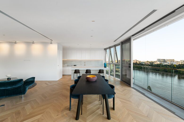 Kangaroo Point Luxury Apartment - Brisbane, Australia