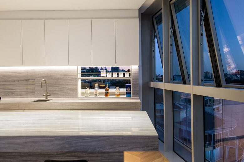 Kangaroo Point Luxury Apartment - Brisbane, Australia