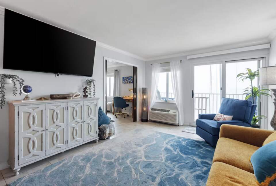 Oceanfront Luxe Getaway - Virginia Beach, Virginia