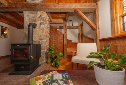 Cozy Cabin in Woods | 2 miles to Lake - Willsboro, New York