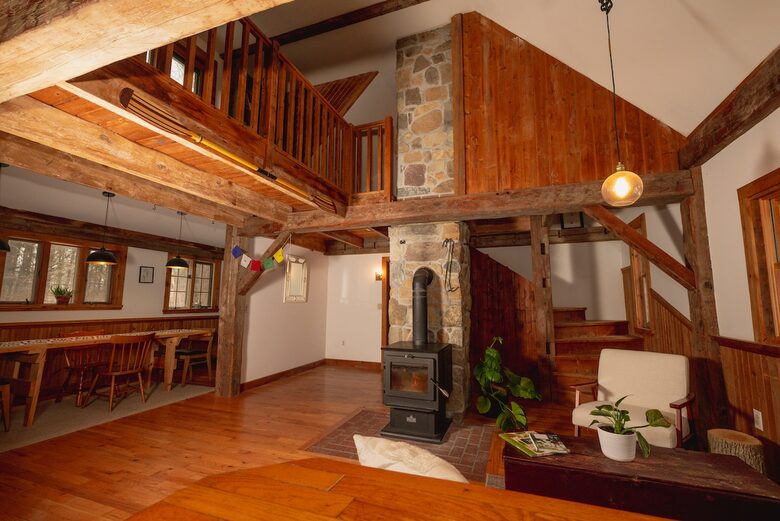 Cozy Cabin in Woods | 2 miles to Lake - Willsboro, New York