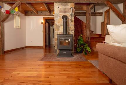 Cozy Cabin in Woods | 2 miles to Lake - Willsboro, New York