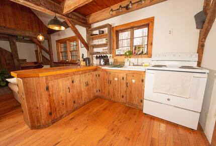 Cozy Cabin in Woods | 2 miles to Lake - Willsboro, New York
