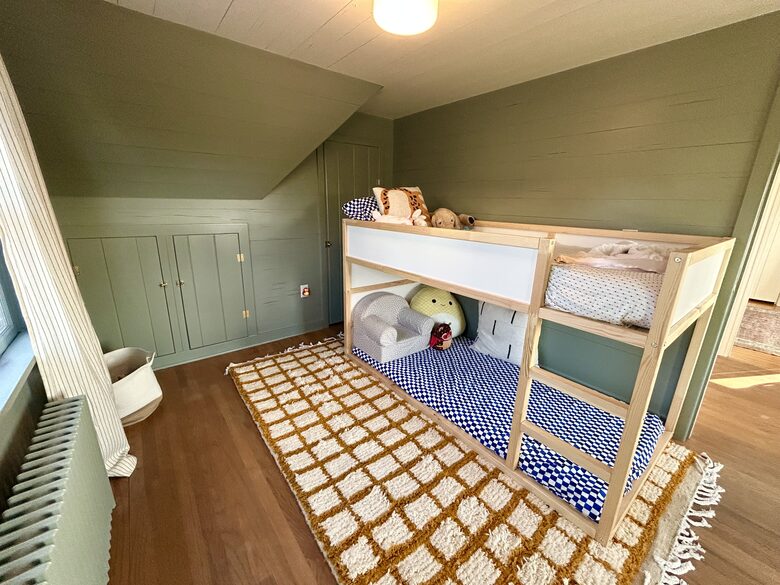 Kids room 2 with bunkbed upstairs