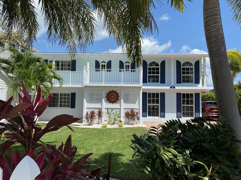 Incredible Waterfront Retreat - Key Largo, Florida