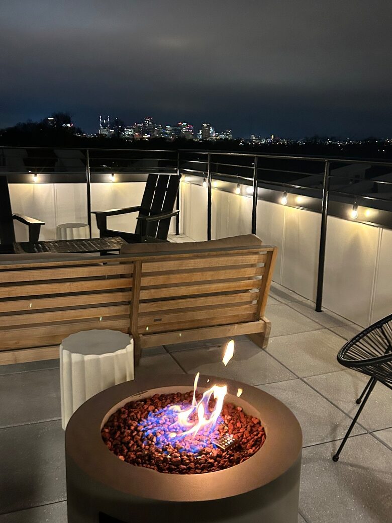 Starlet Harmony - Nashville, Tennessee