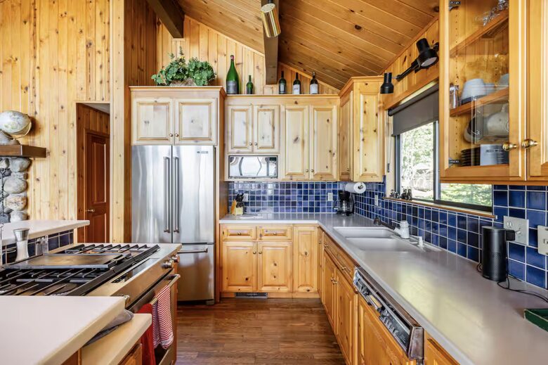 Homewood Hideaway | Steps from Lake Tahoe - Homewood, United States