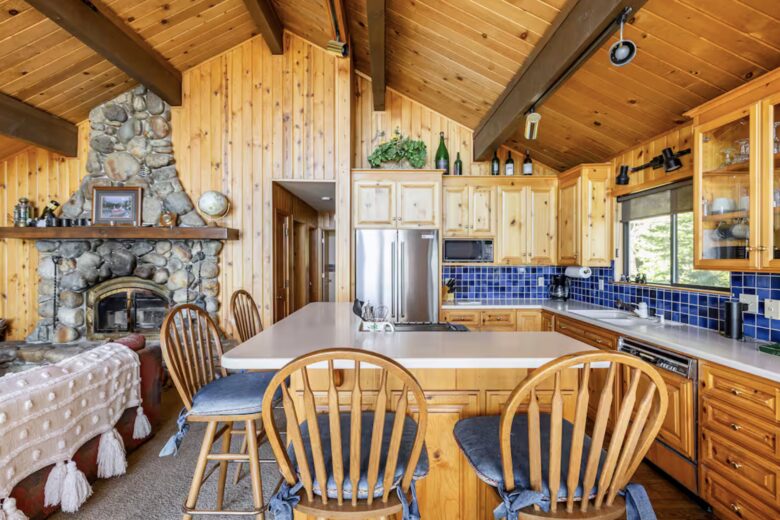 Homewood Hideaway | Steps from Lake Tahoe - Homewood, United States