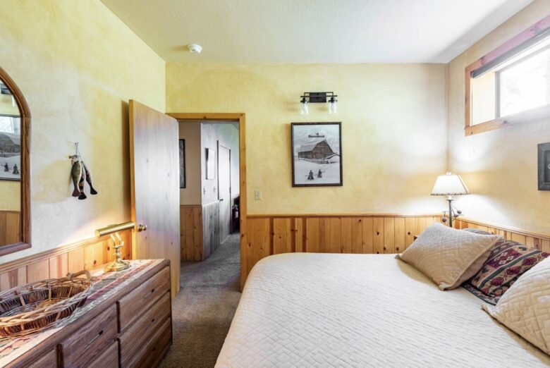 Homewood Hideaway | Steps from Lake Tahoe - Homewood, United States