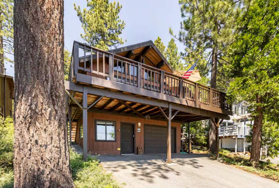 Homewood Hideaway | Steps from Lake Tahoe - Homewood, United States