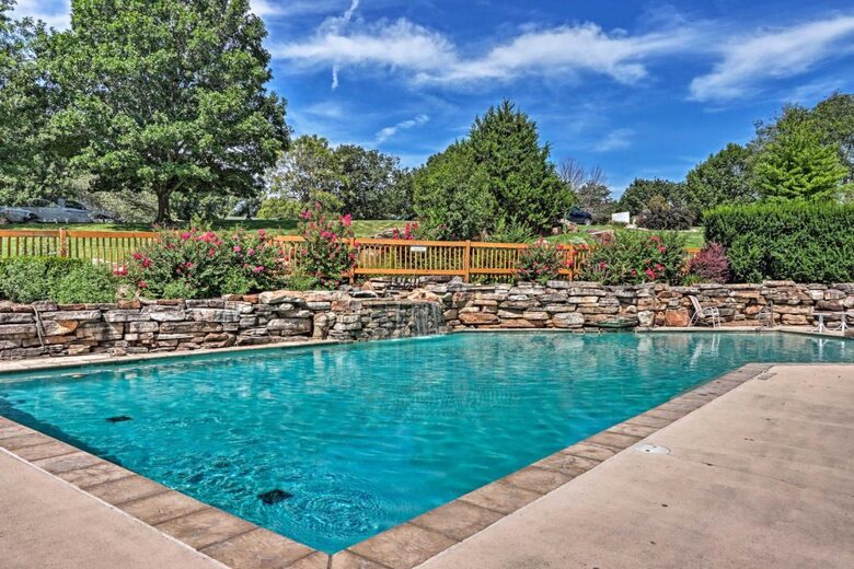 Fairway Retreat at Old Kinderhook Golf Course - Camdenton, Missouri