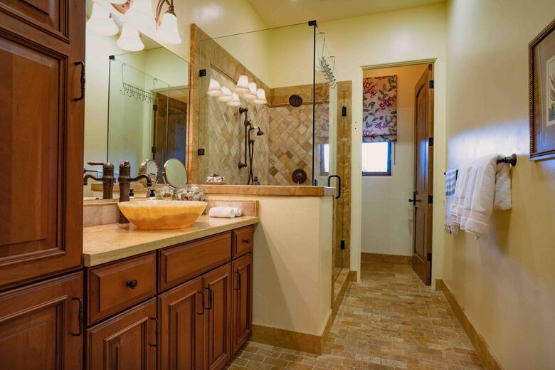 Wine Country Luxury Villa - Santa Rosa, California