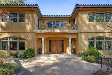Wine Country Luxury Villa - Santa Rosa, California