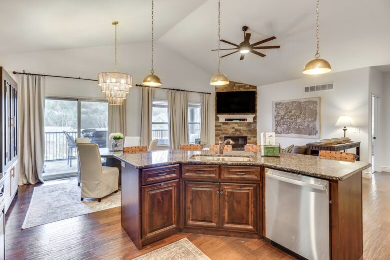 Fairway Retreat Camdenton Home w/ Resort Perks - Camdenton, Missouri