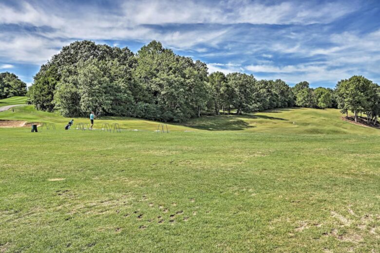 Fairway Retreat Camdenton Home w/ Resort Perks - Camdenton, Missouri