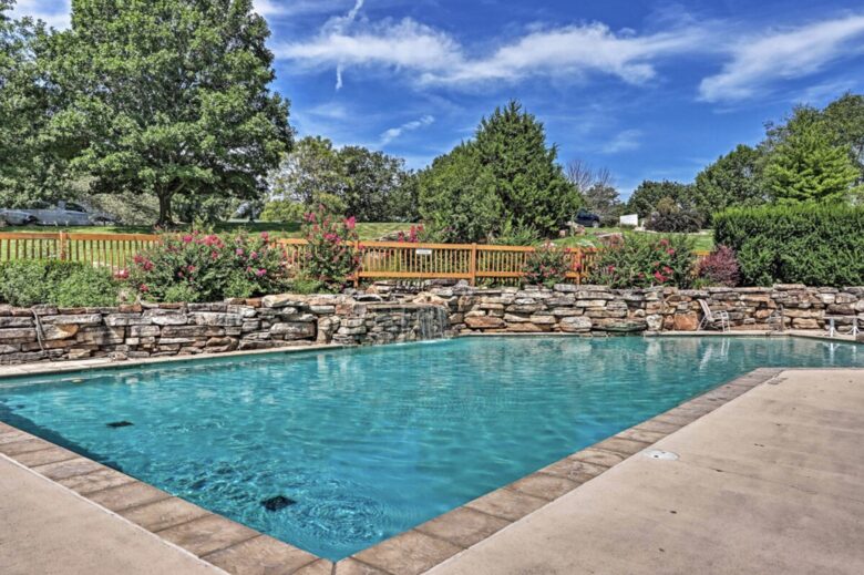 Fairway Retreat Camdenton Home w/ Resort Perks - Camdenton, Missouri