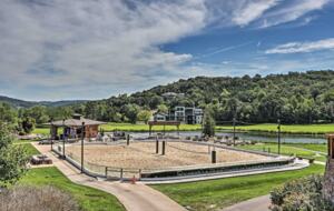 Fairway Retreat Camdenton Home w/ Resort Perks - Camdenton, Missouri
