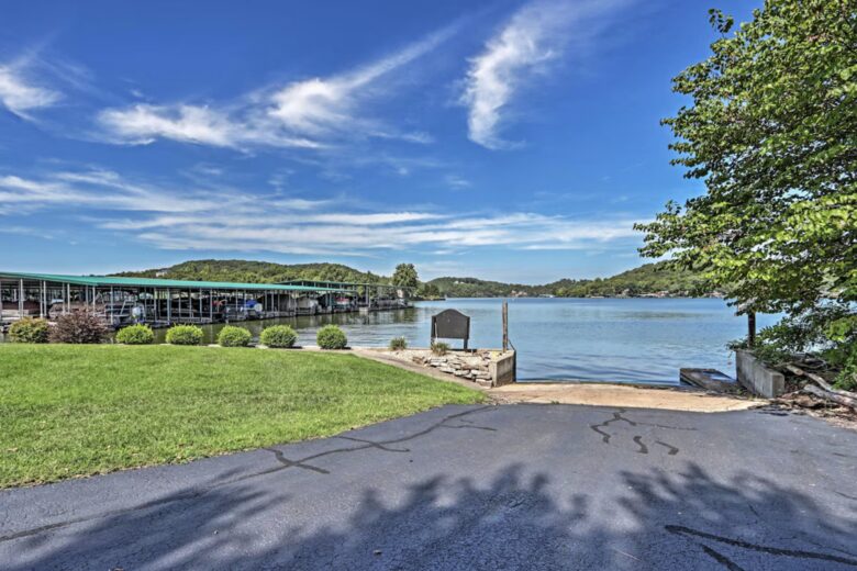 Fairway Retreat Camdenton Home w/ Resort Perks - Camdenton, Missouri