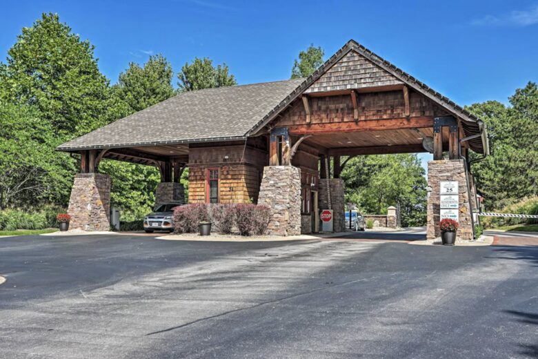 Fairway Retreat Camdenton Home w/ Resort Perks - Camdenton, Missouri