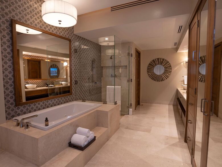 Master Suite (One Bedroom) l Grand Solmar Pacific Dunes - Cabo San Lucas, Mexico