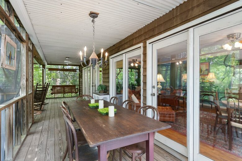 Treetop Montreat Cabin with Creek | 20 minutes to Asheville - Black Mountain, North Carolina