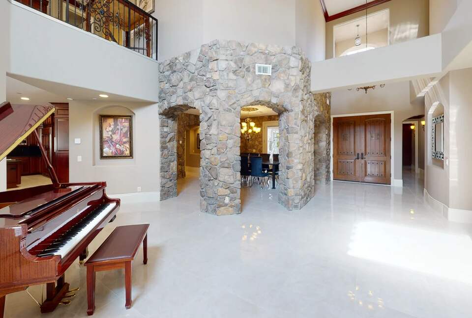 Las Vegas Mini Castle #1 (Double Down) - Las Vegas, Nevada