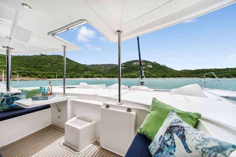 Bow seating area