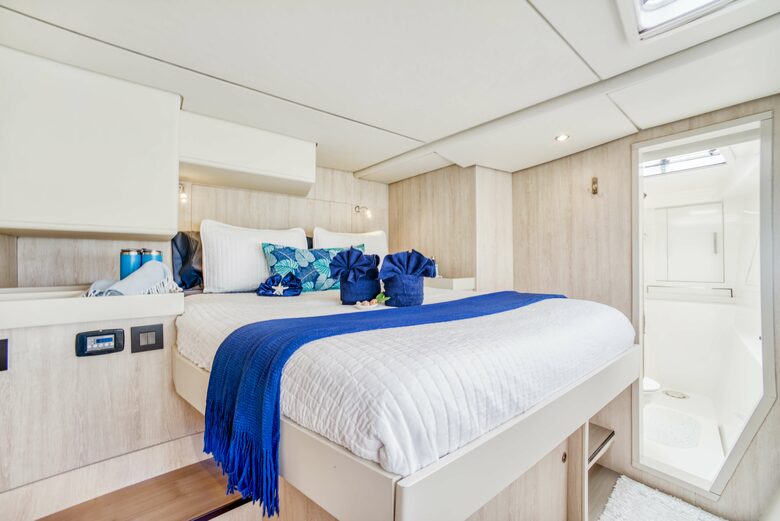 Starboard forward cabin