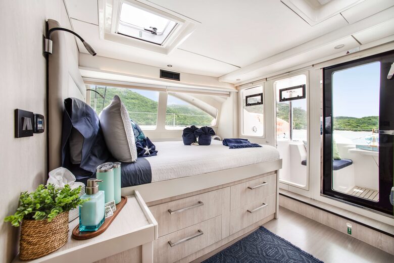 On deck master cabin