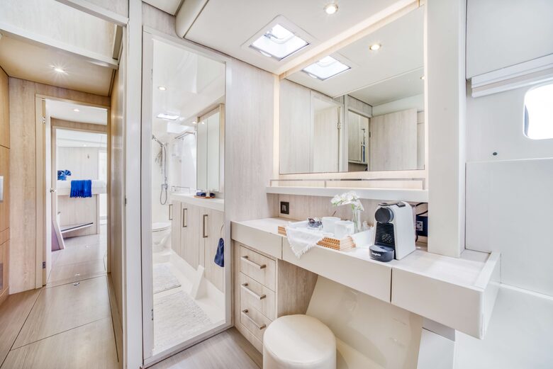 Starboard aft master cabin